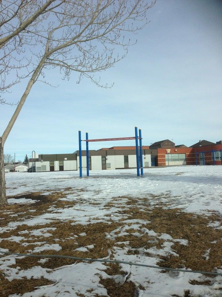 Grant Mac Ewan Elementary School