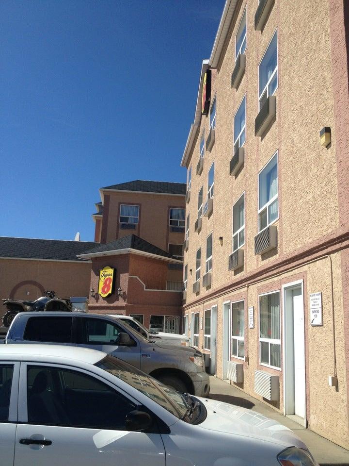 Super 8 By Wyndham Grande Prairie