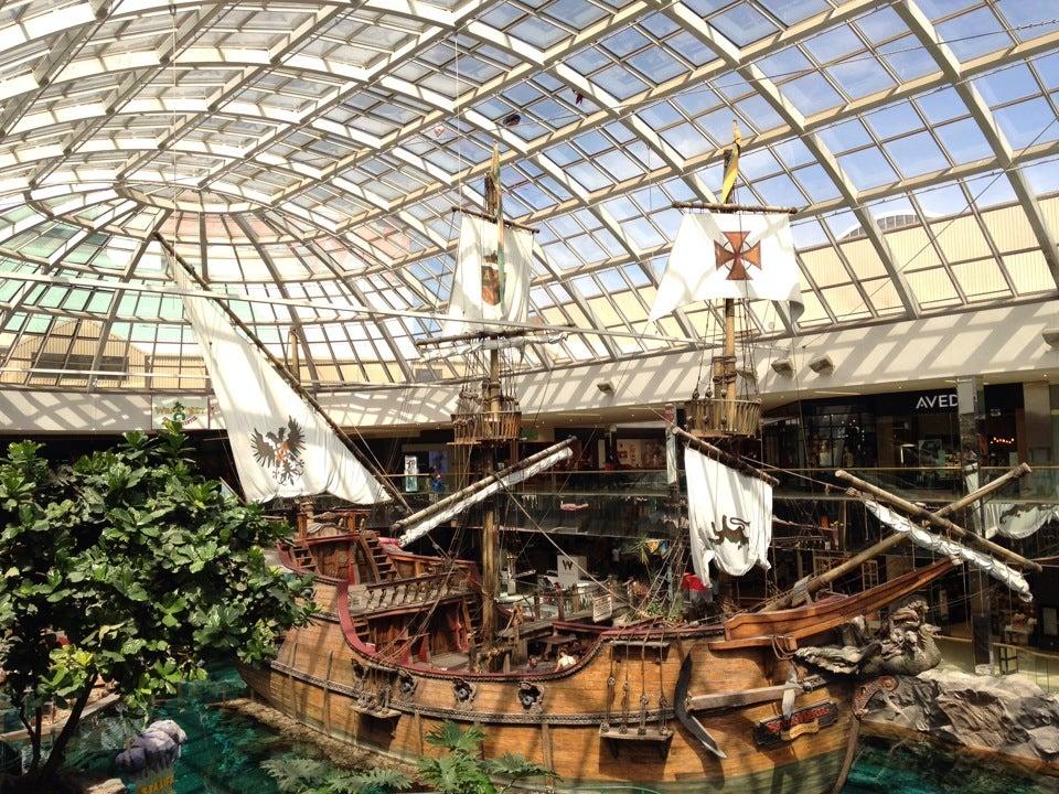 West Edmonton Mall