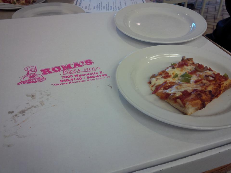 Roma's Pizza House & Restaurant Of Windsor Ltd