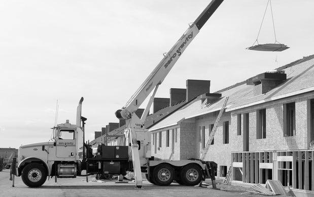 Zero Gravity Crane & Rigging