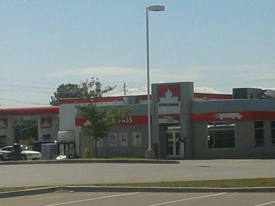 Petro-Canada Gas Station & Petro-Pass Truck Stop