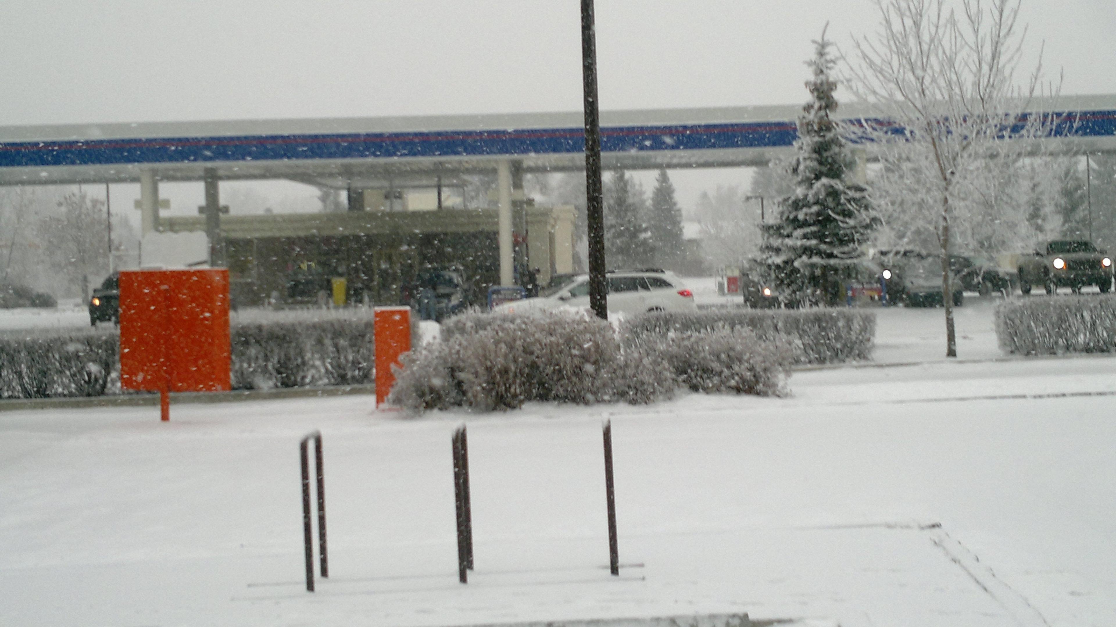 Co-op Gas Station Heritage Towne