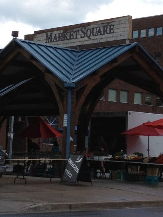 Station Square Food Market