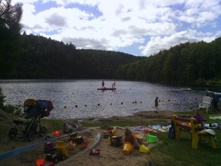 Aux Berges du Lac Castor