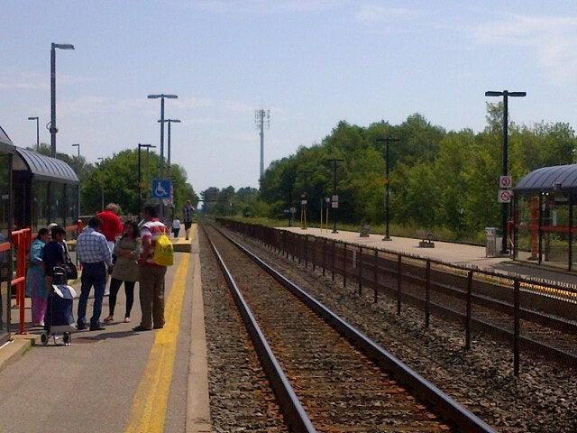 Guildwood GO Station-Parking Lot