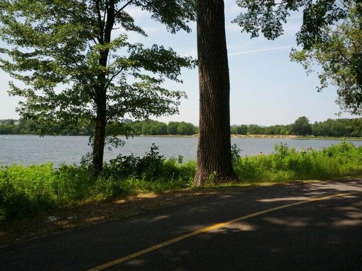 Plage Lac Leamy