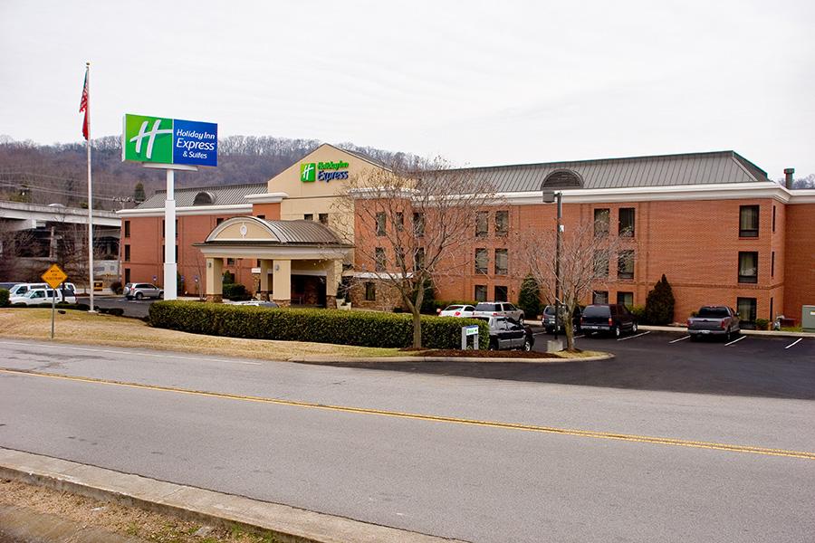 Holiday Inn Express & Suites Nashville - Brentwood I-65, an IHG Hotel