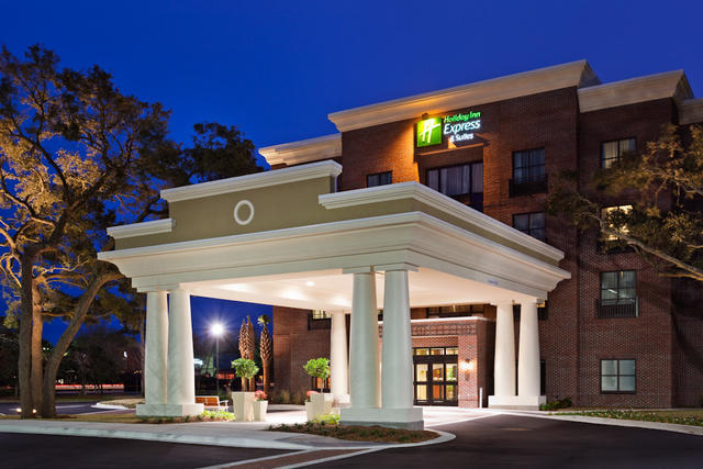 Holiday Inn Express Charleston - Mount Pleasant