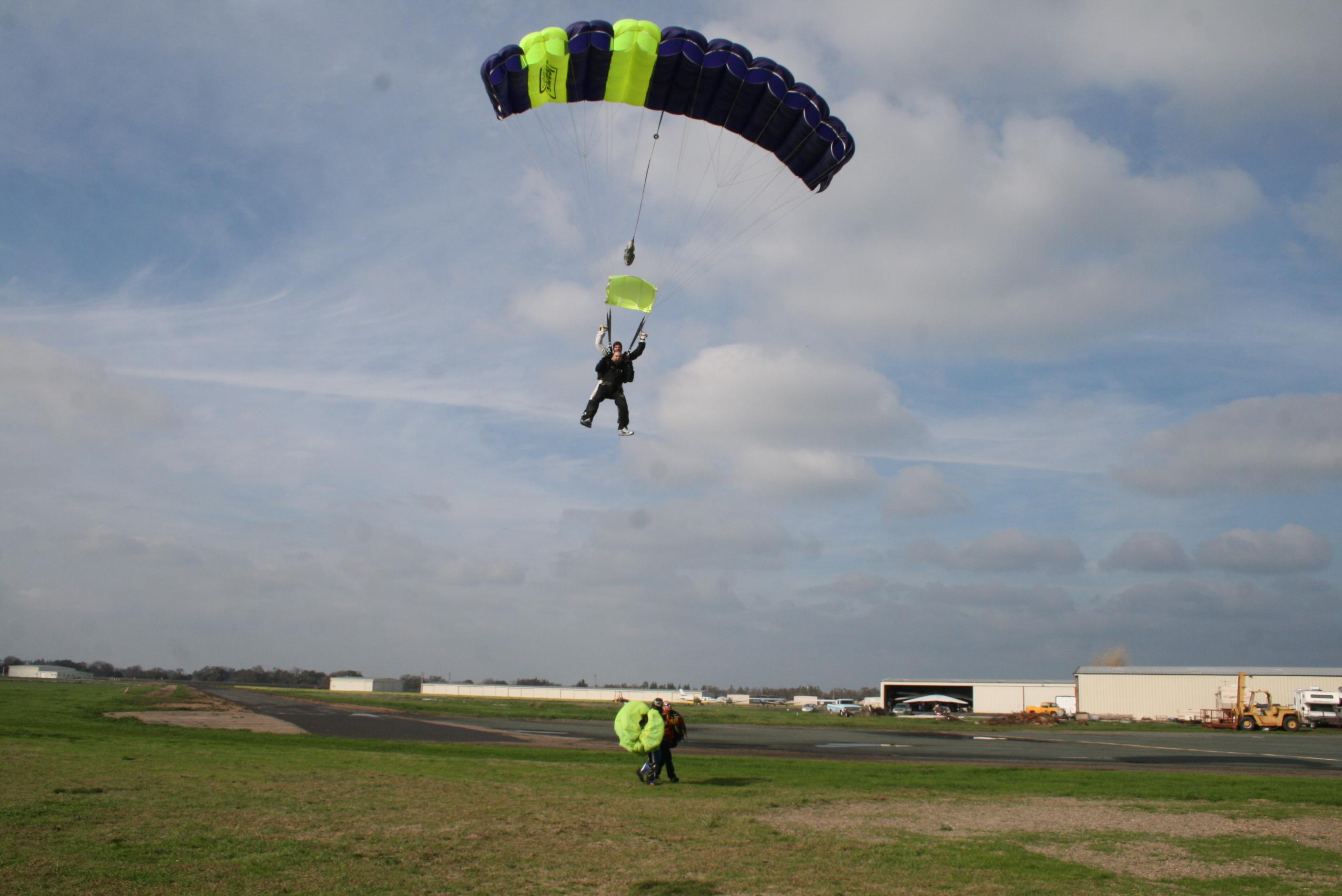 Parachute Center