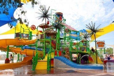 Hurricane Harbor Phoenix