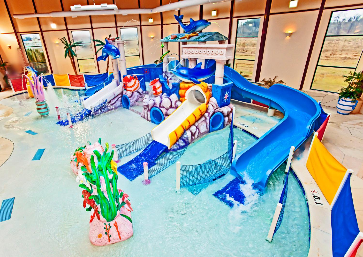 Grand Marquis Waterpark Hotel & Suites