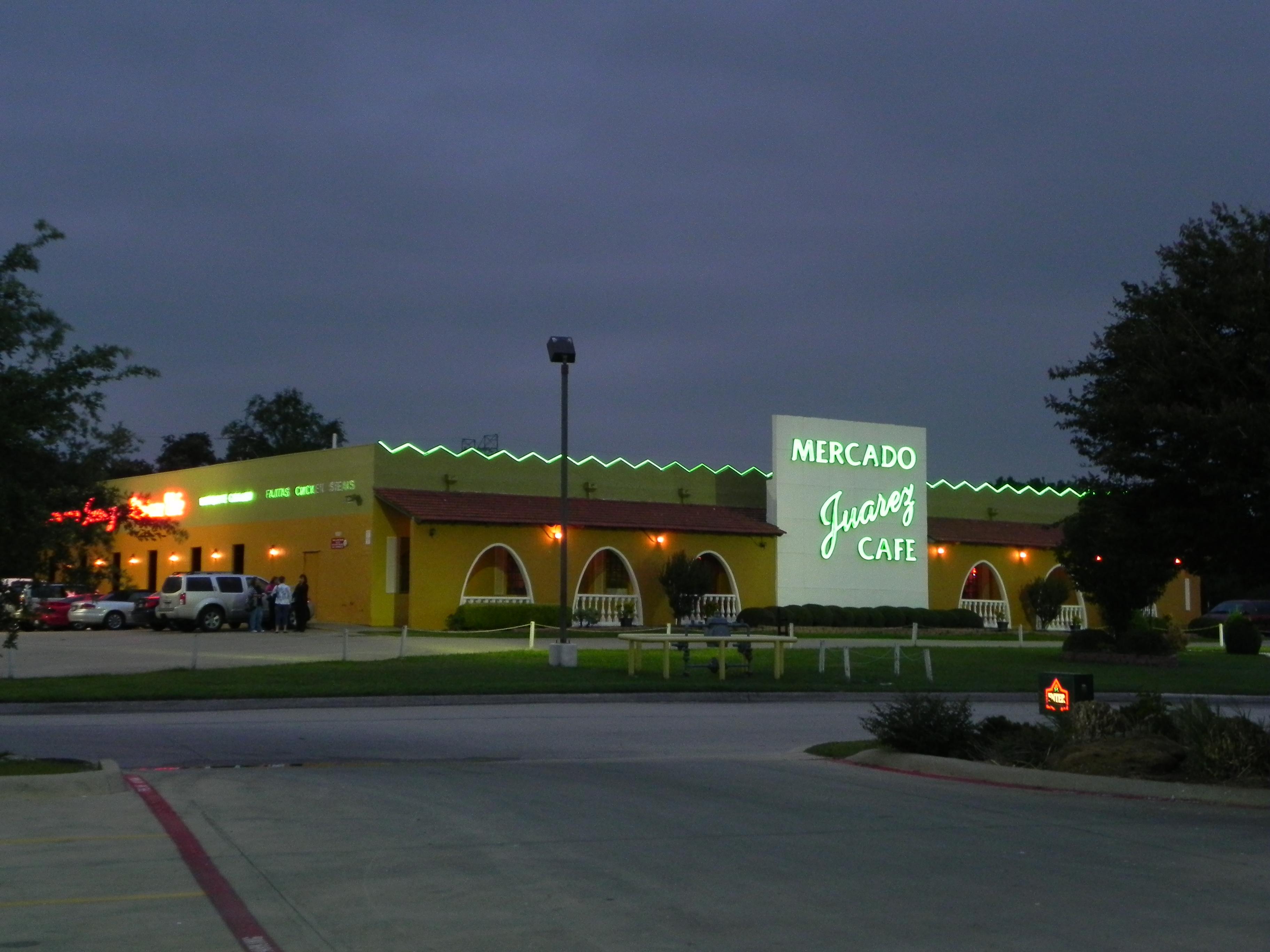 Mercado Juarez Cafe