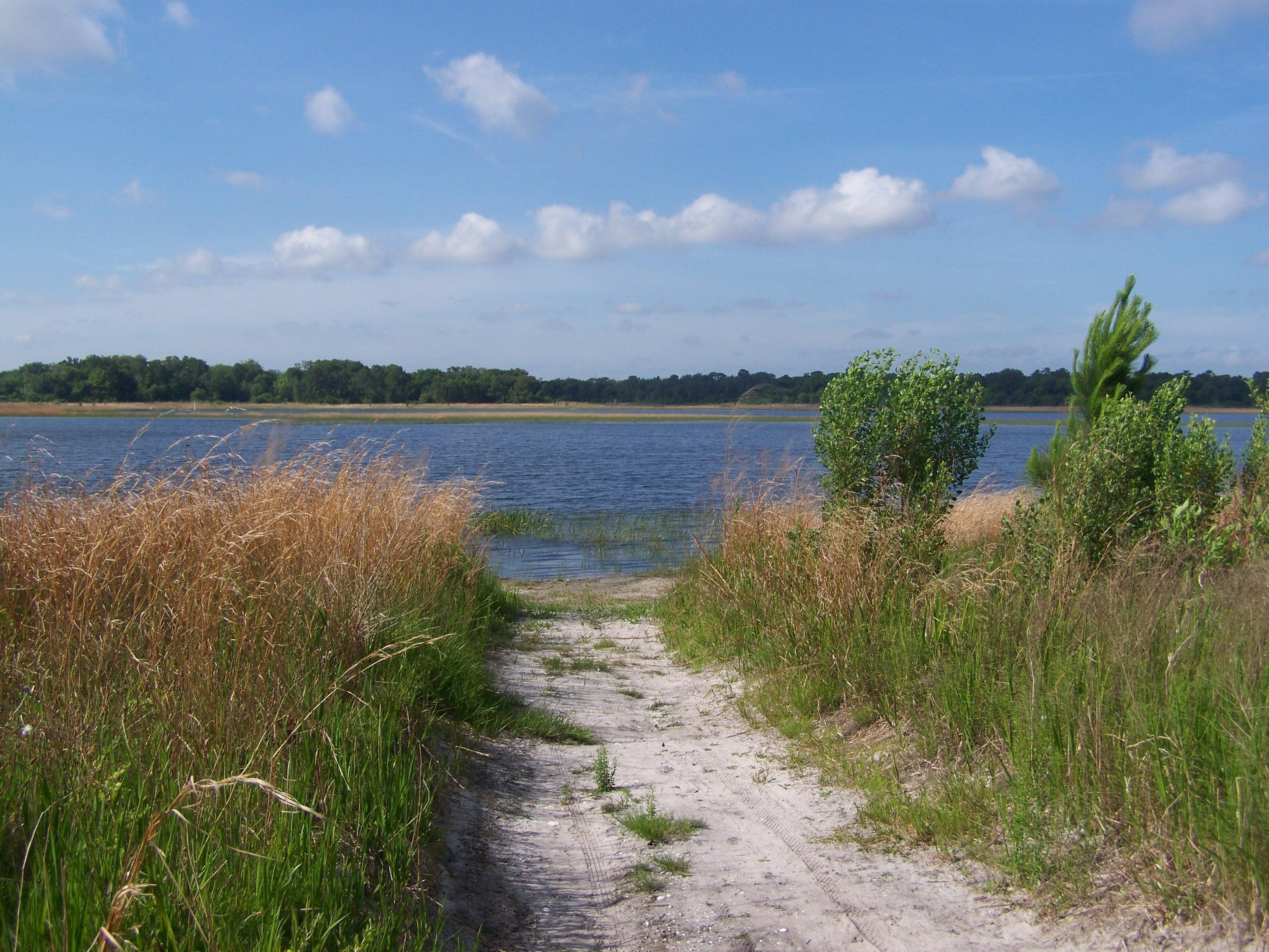 Lake Rogers Park