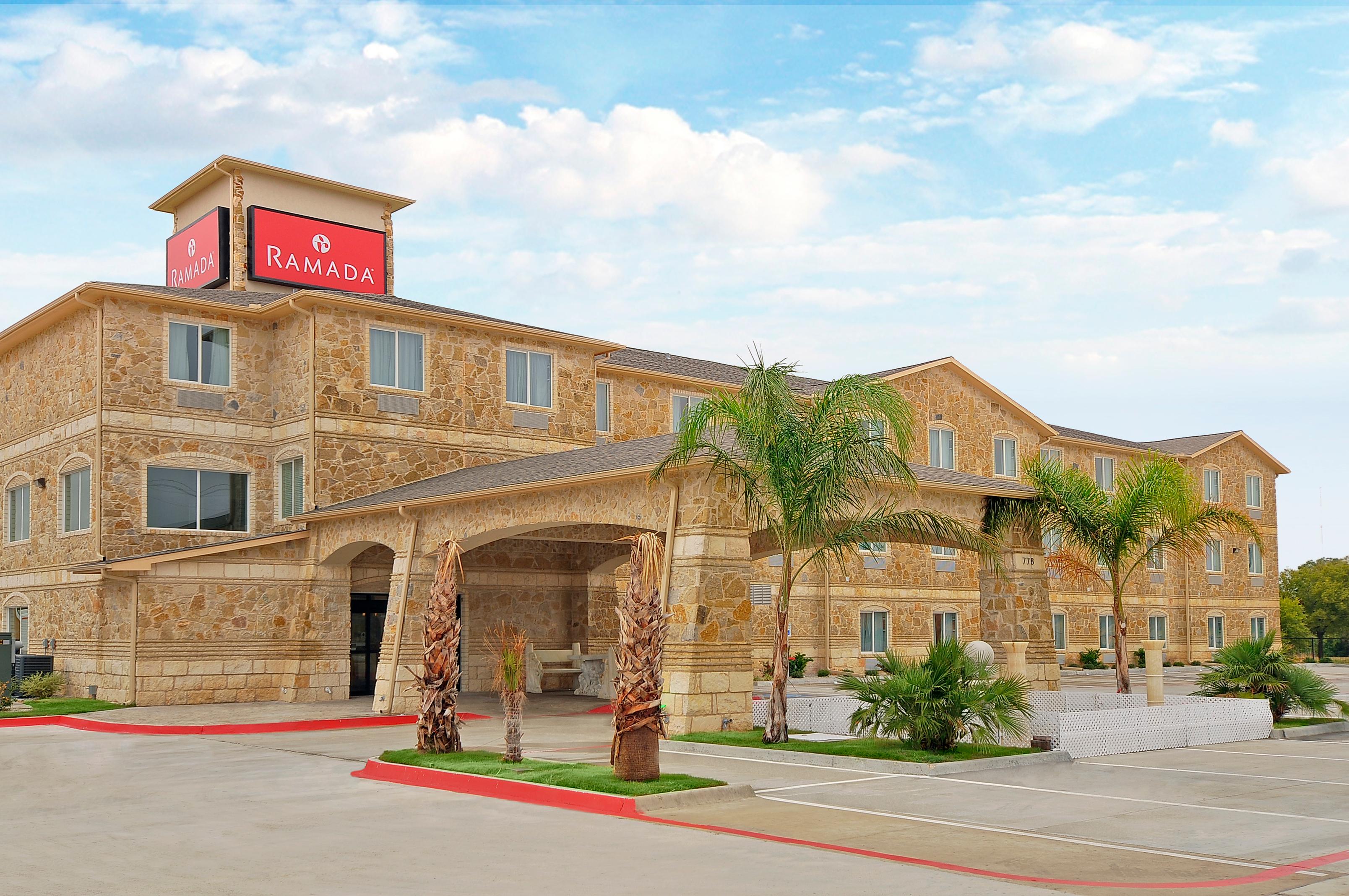 Ramada By Wyndham South Waco