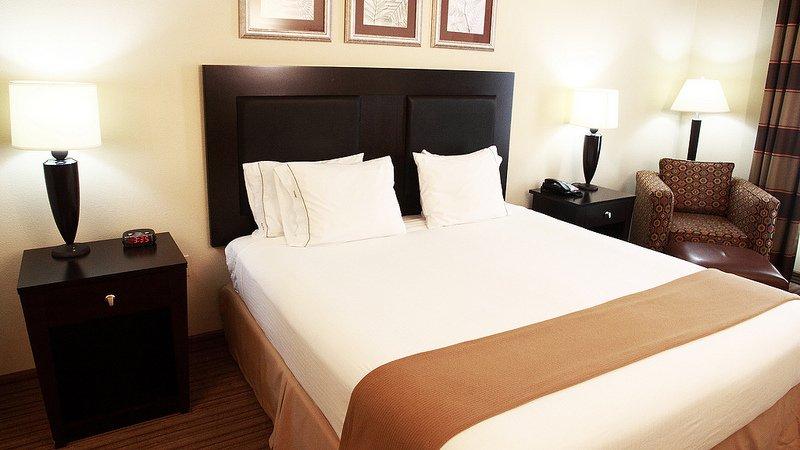 Holiday Inn Express & Suites Shreveport - West, an IHG Hotel