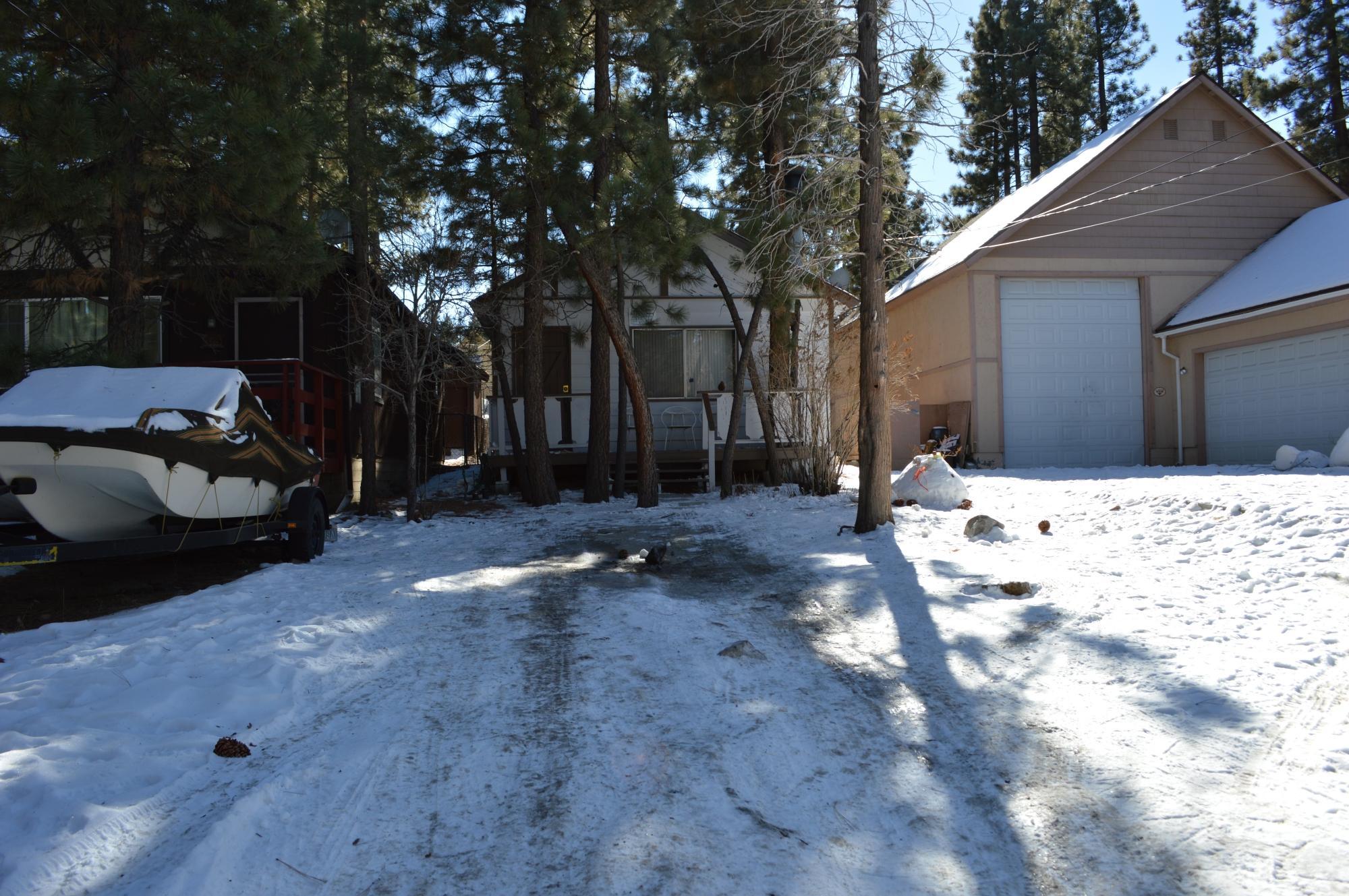 Big Bear Cozy Cabins