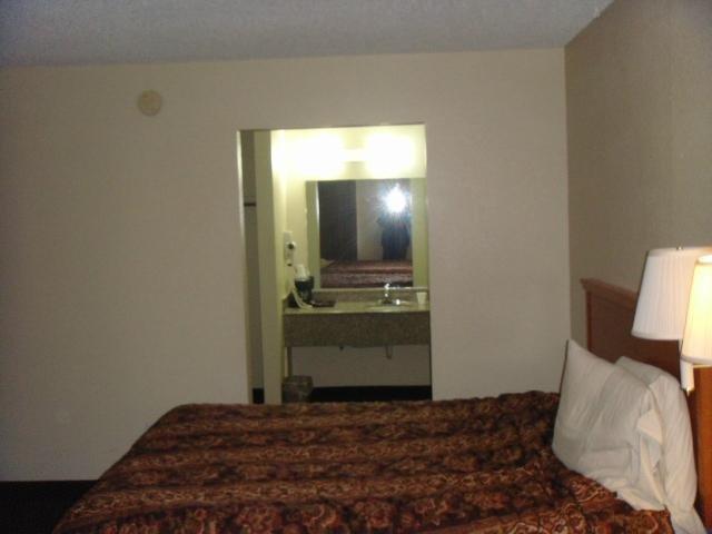 Americas Best Value Inn Pryor