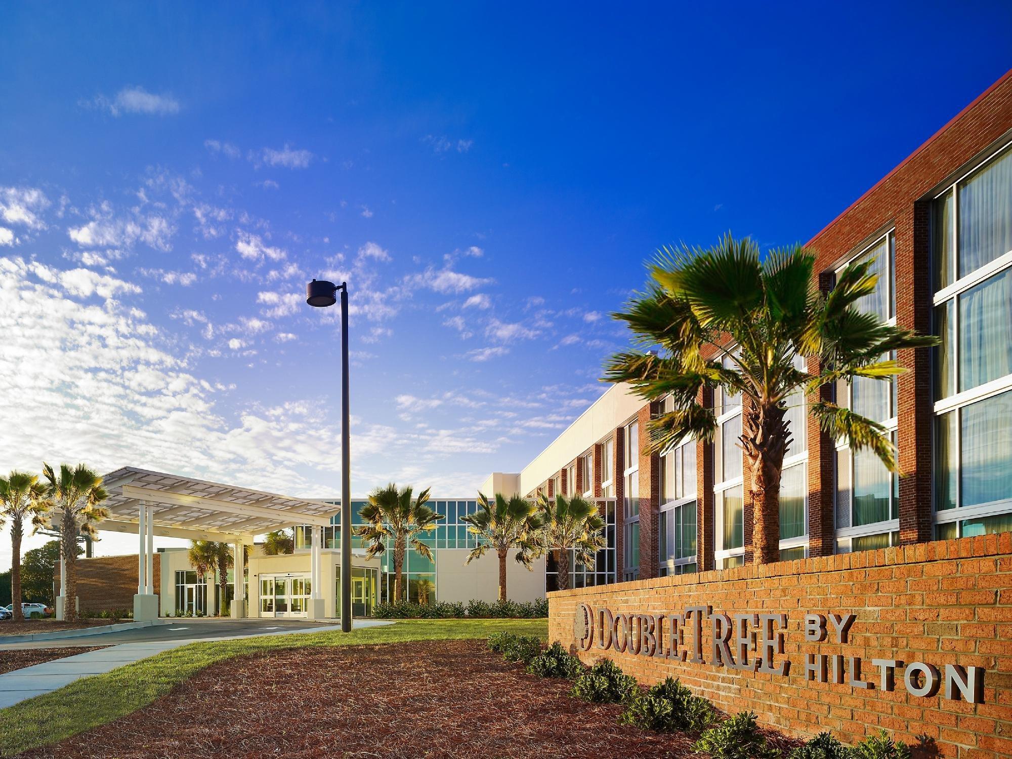 DoubleTree by Hilton Hotel & Suites Charleston Airport