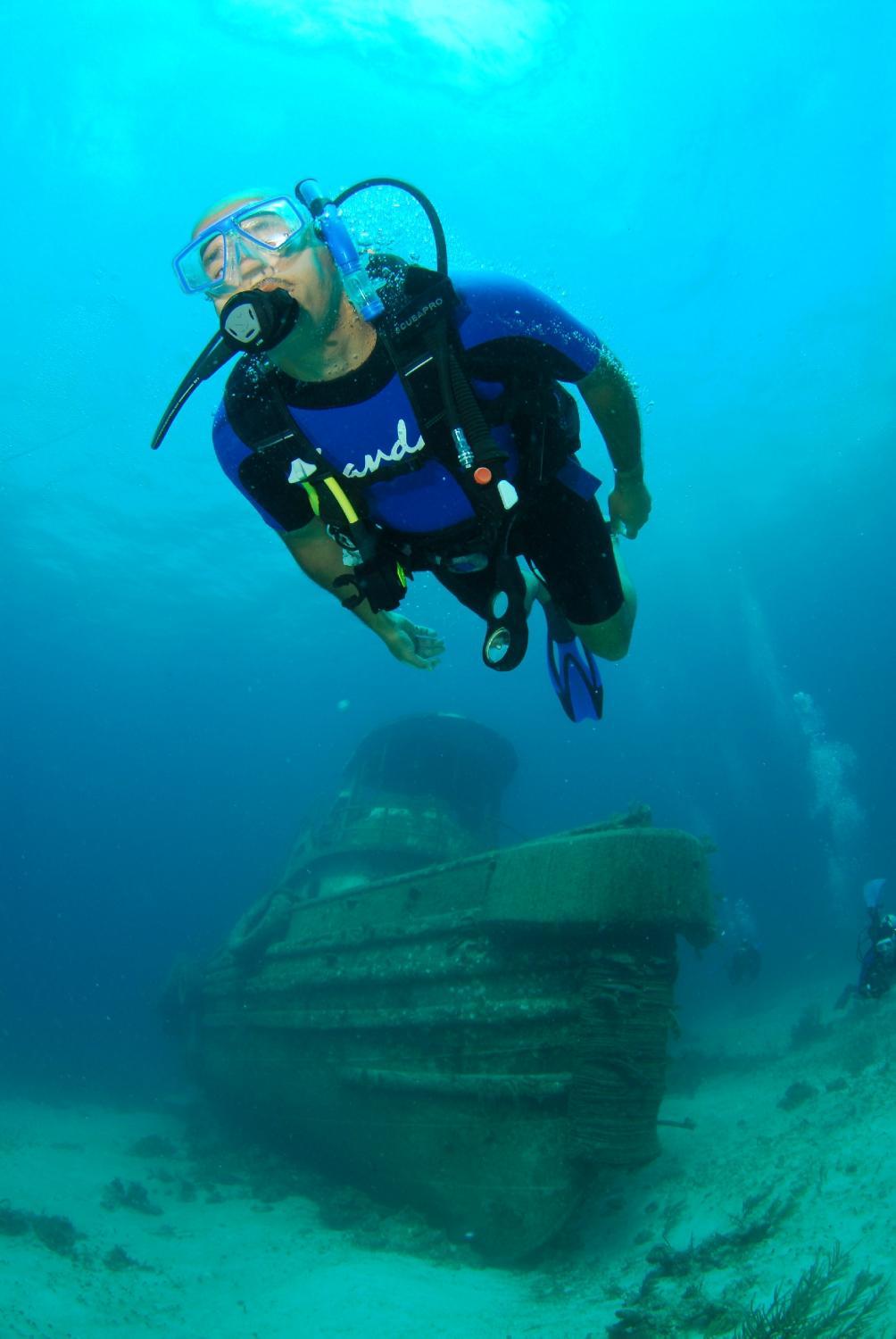 Louisville Dive Center