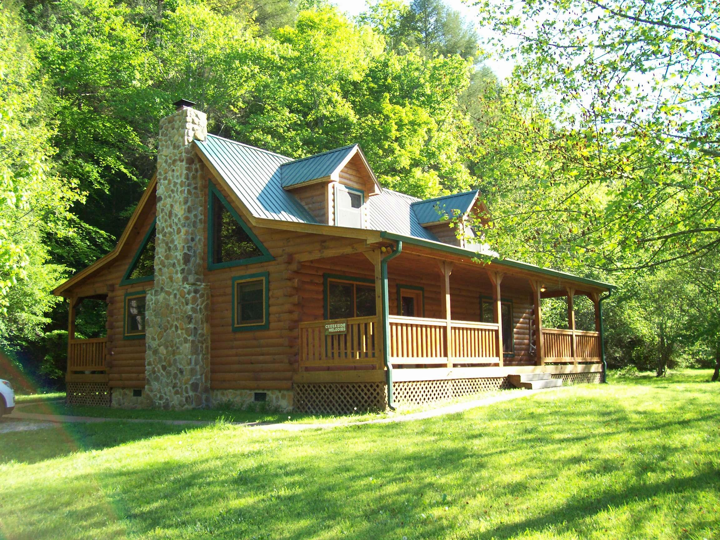 Telliquah Falls Log Cabins