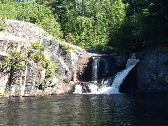 Crystal Falls Hiking Trail