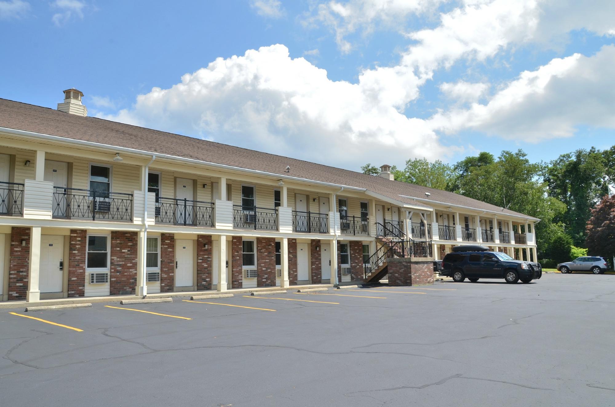 Econo Lodge Sturbridge Route 20