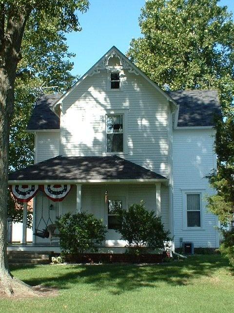 Off Farmhouse Bed and Breakfast