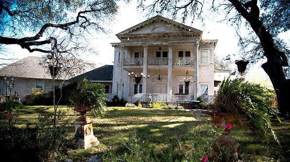 Ghost Tours at the Black Swann Inn