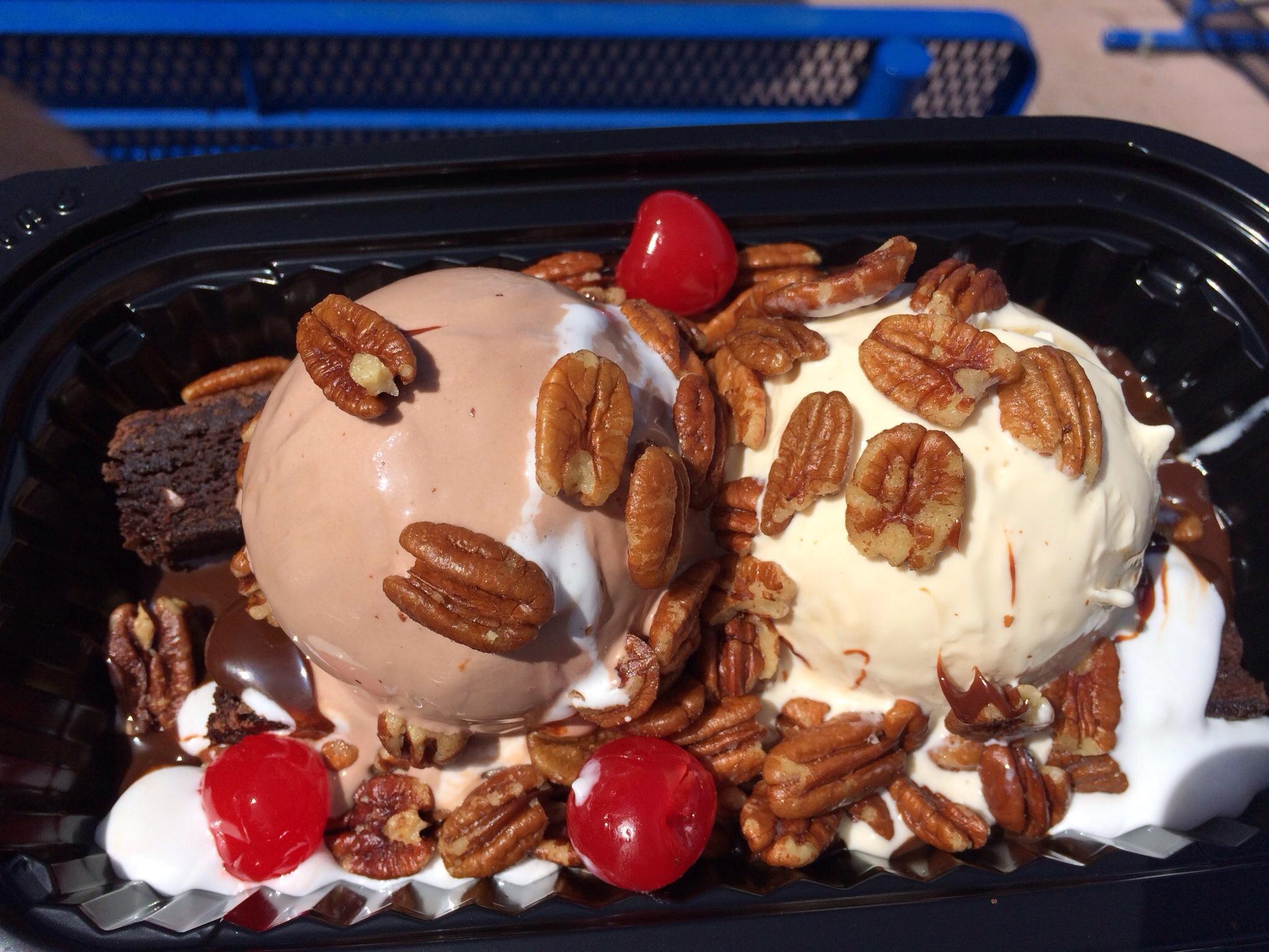 Caliche's Frozen Custard