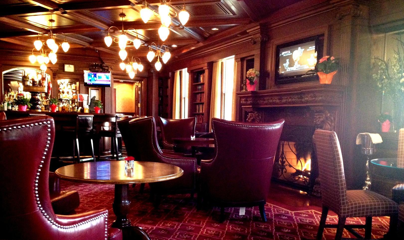 Churchill Lounge