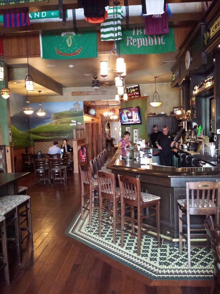 Logan's Irish Pub