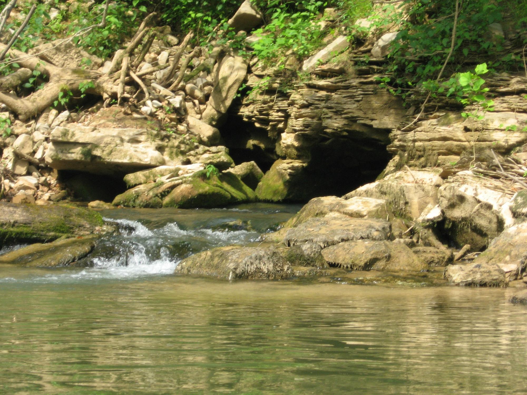 Big Buffalo Crossing Canoe & Kayak