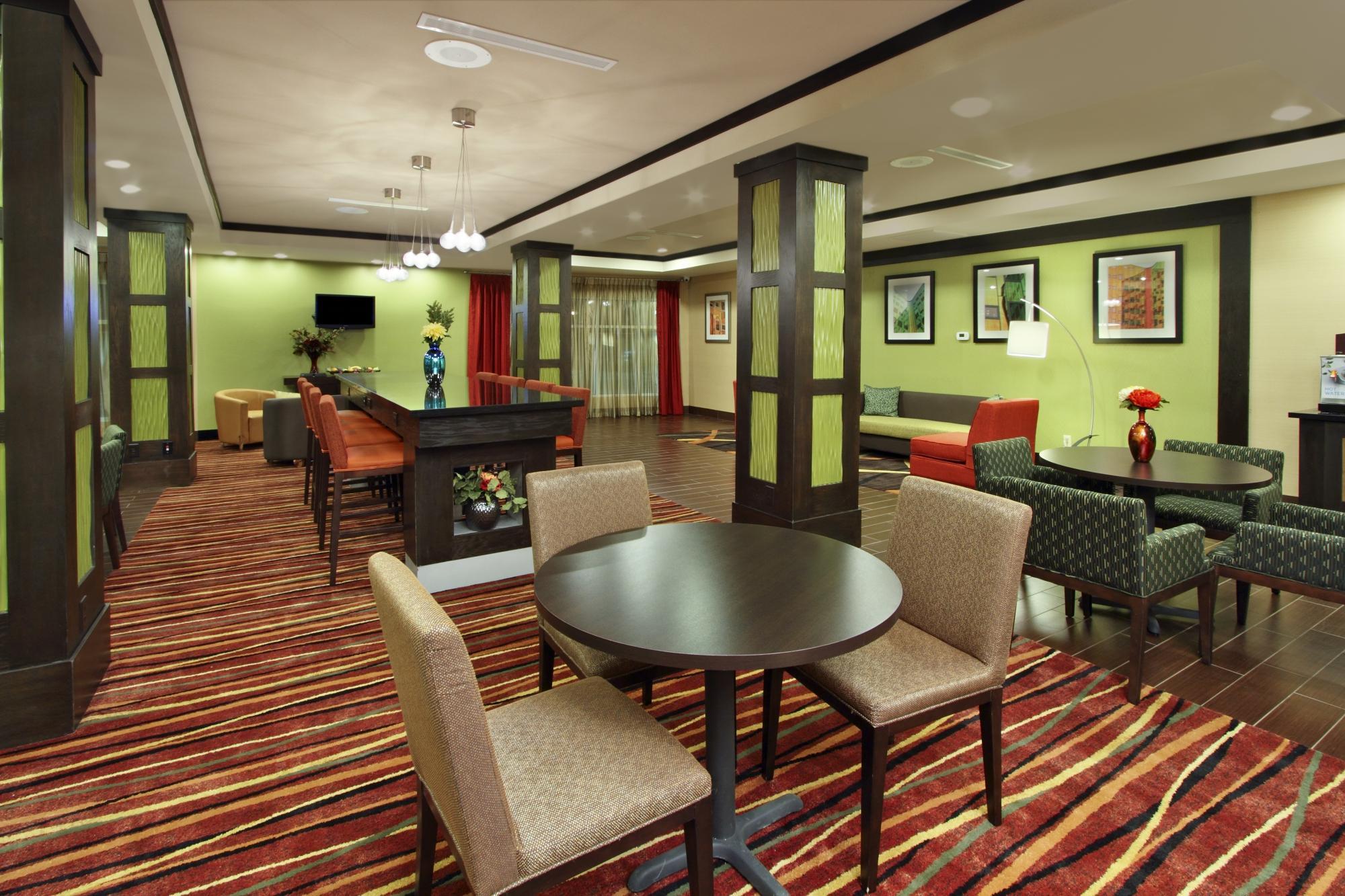 Holiday Inn Express & Suites Houston East - Baytown, an IHG Hotel