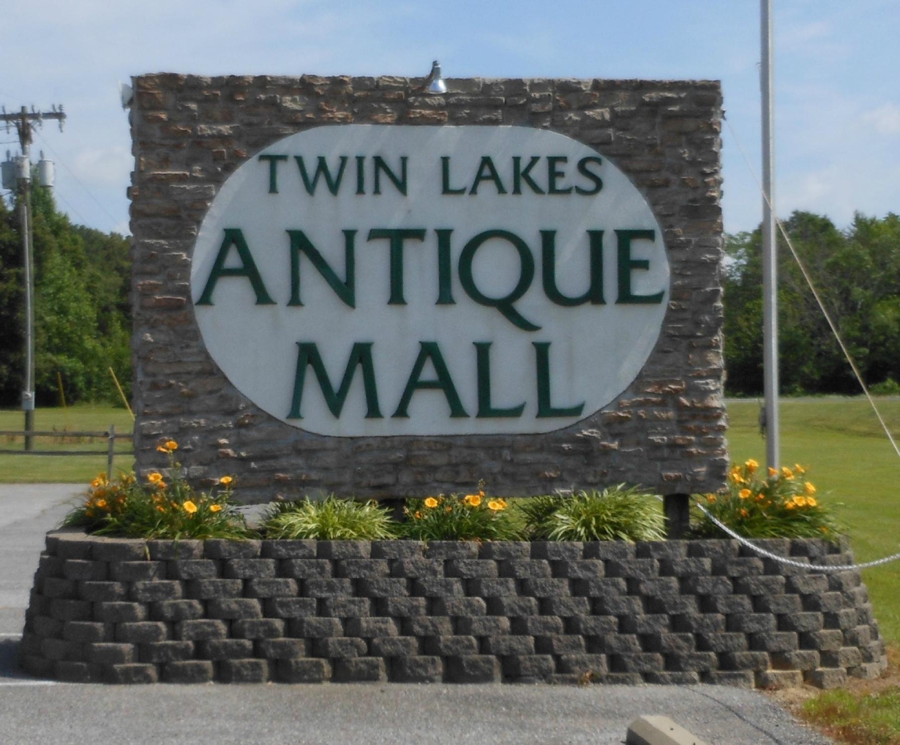 Twin Lakes Antique Mall