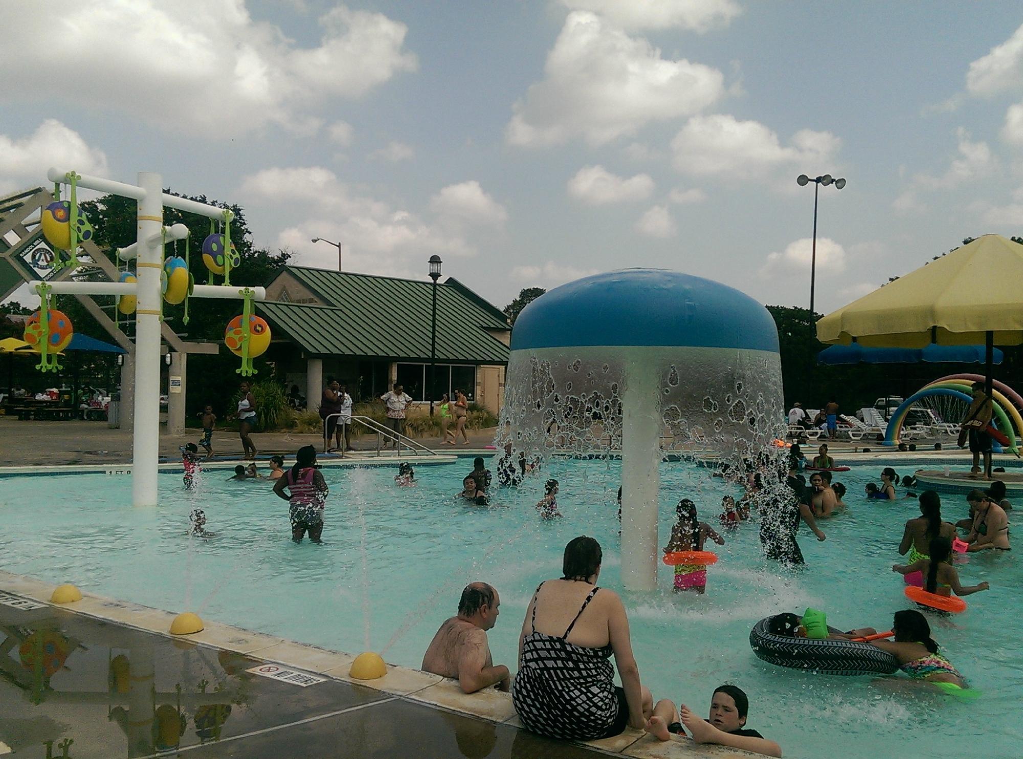 Randol Mill Family Aquatic Center