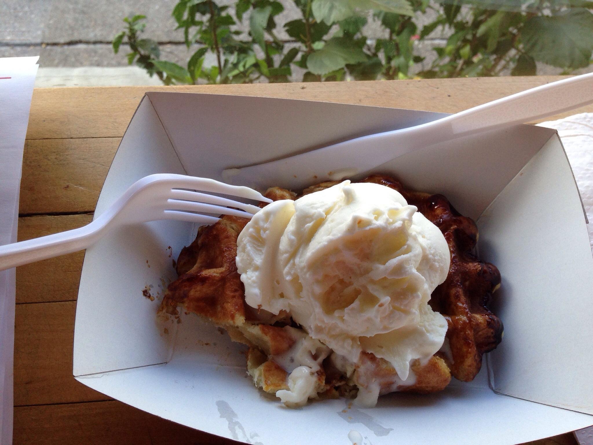 Nina's Waffles & Ice Cream