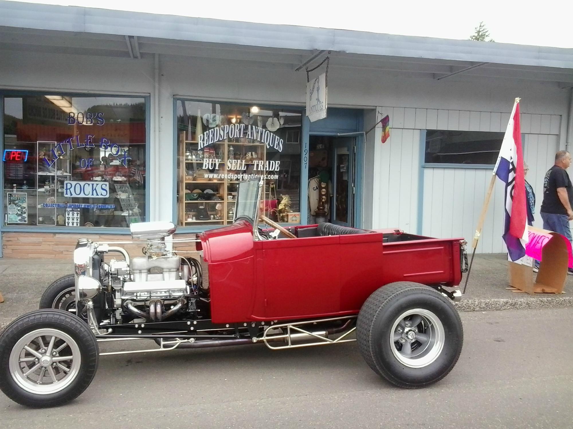 Reedsport Antiques