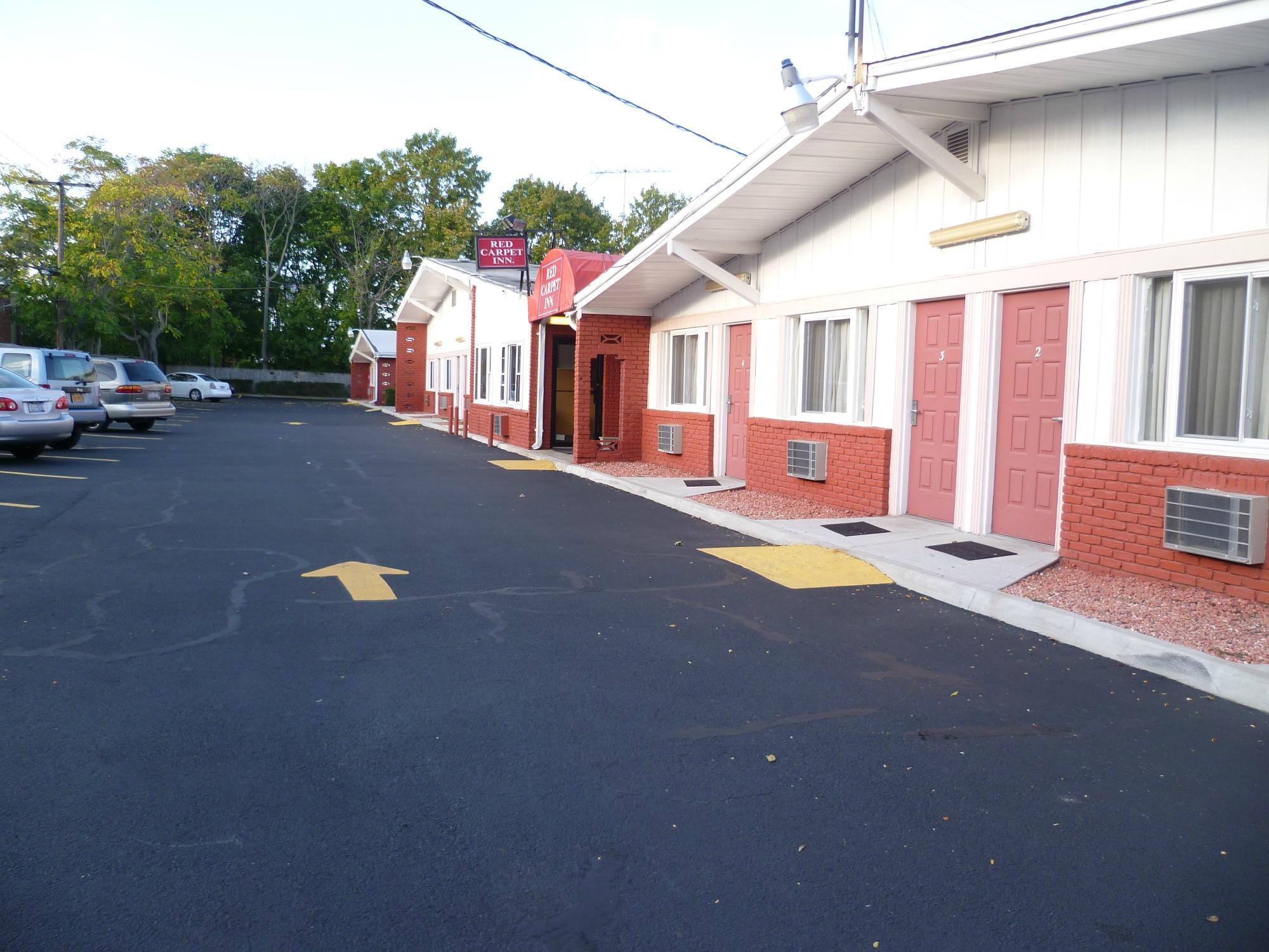 Travelodge By Wyndham Bay Shore Long Island