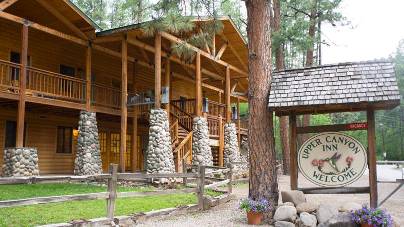 Upper Canyon Inn and Cabins