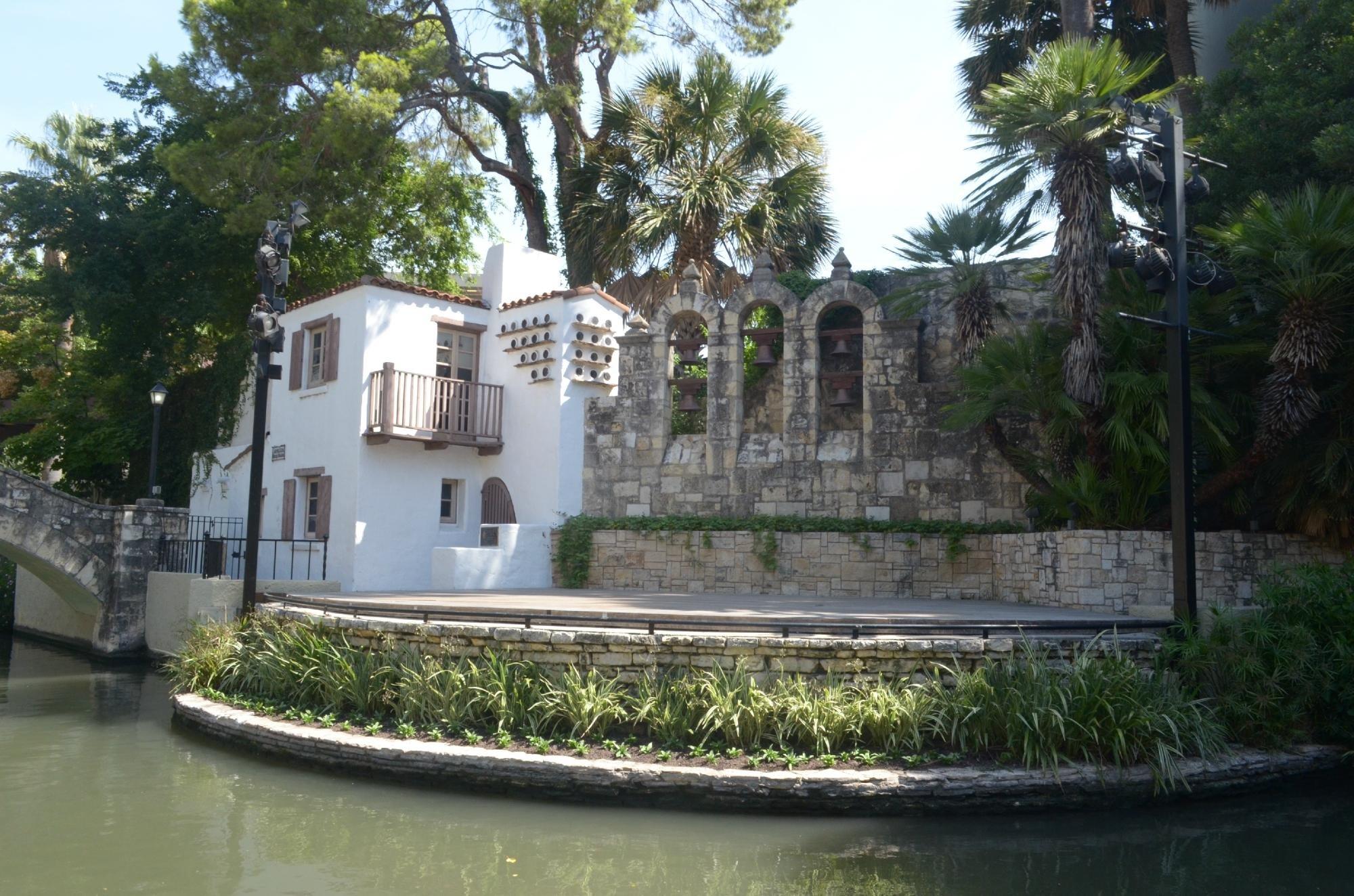 Arneson River Theater