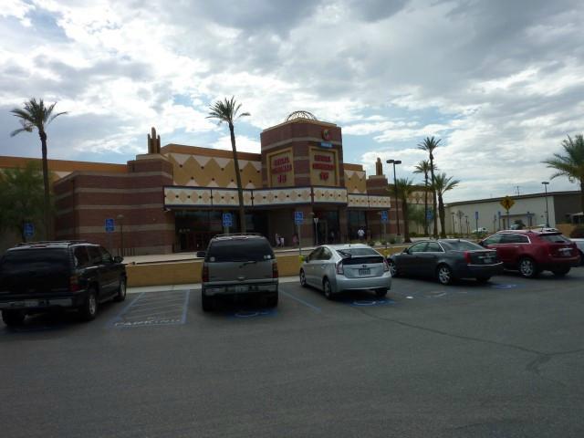 Regal Cinemas Rancho Mirage Stadium 16