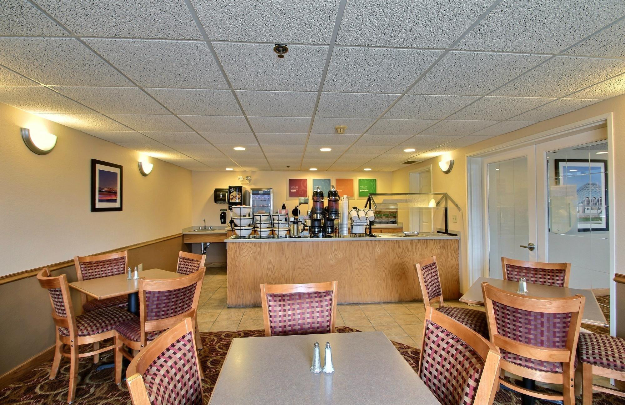 Comfort Inn & Suites Jackson-West Bend