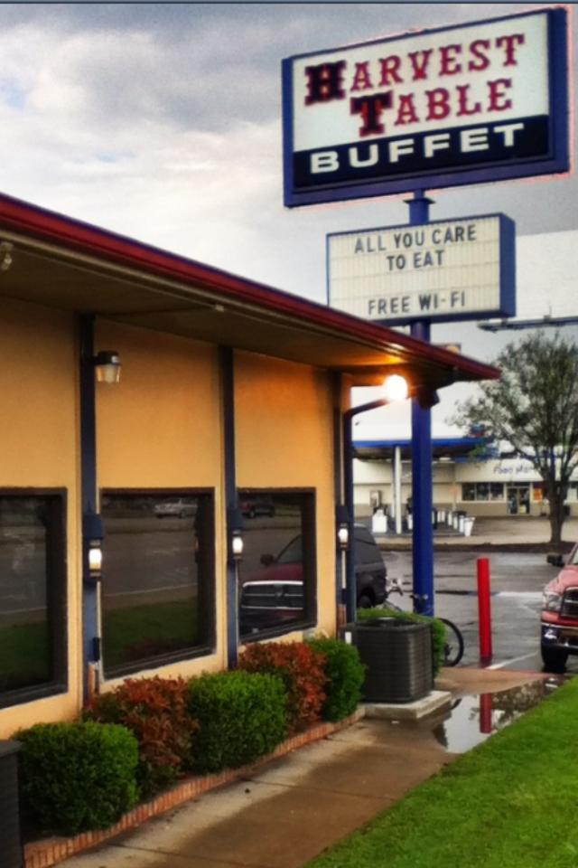 Harvest Table Buffet