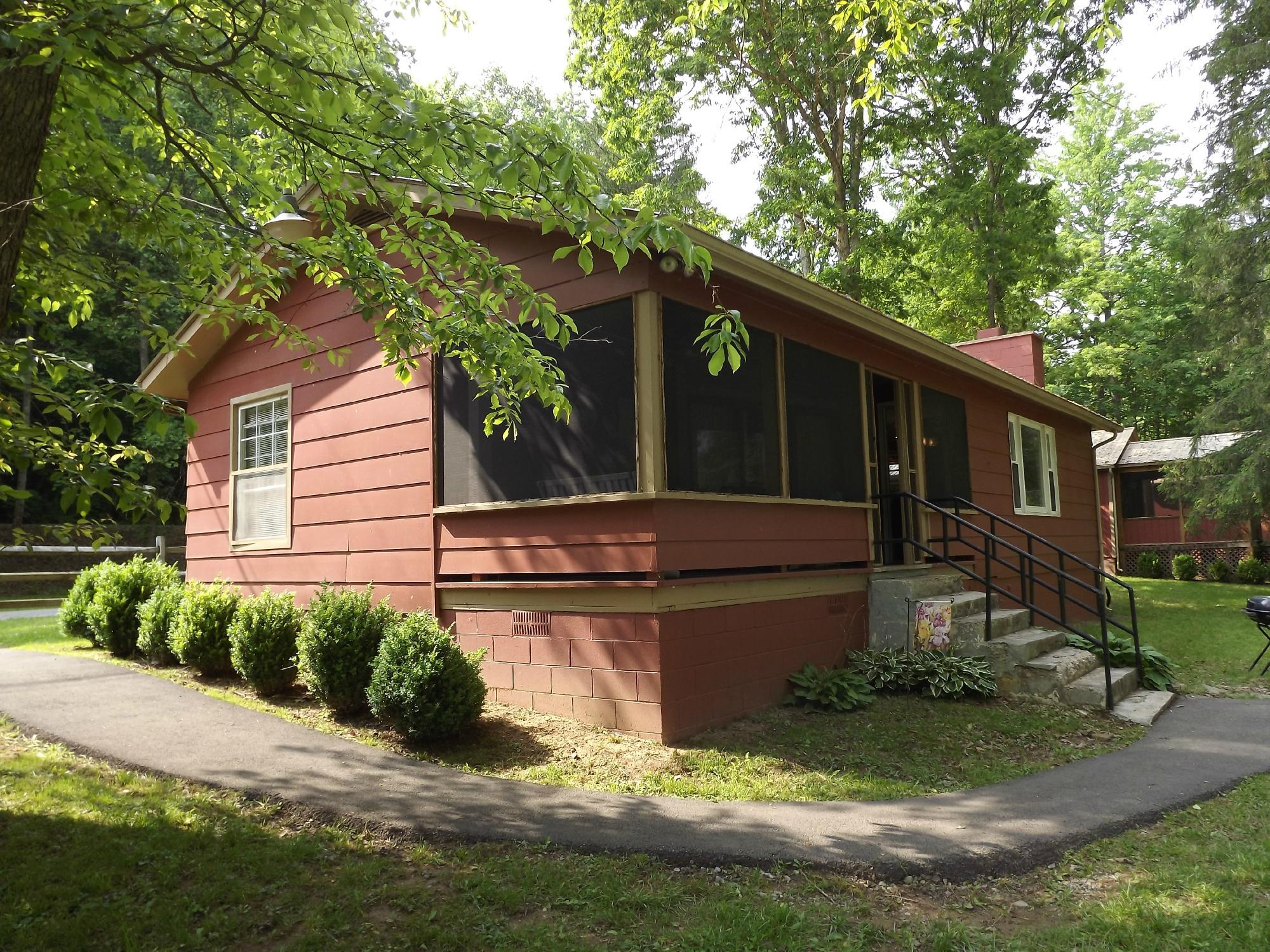 Greenbrier River Cabins