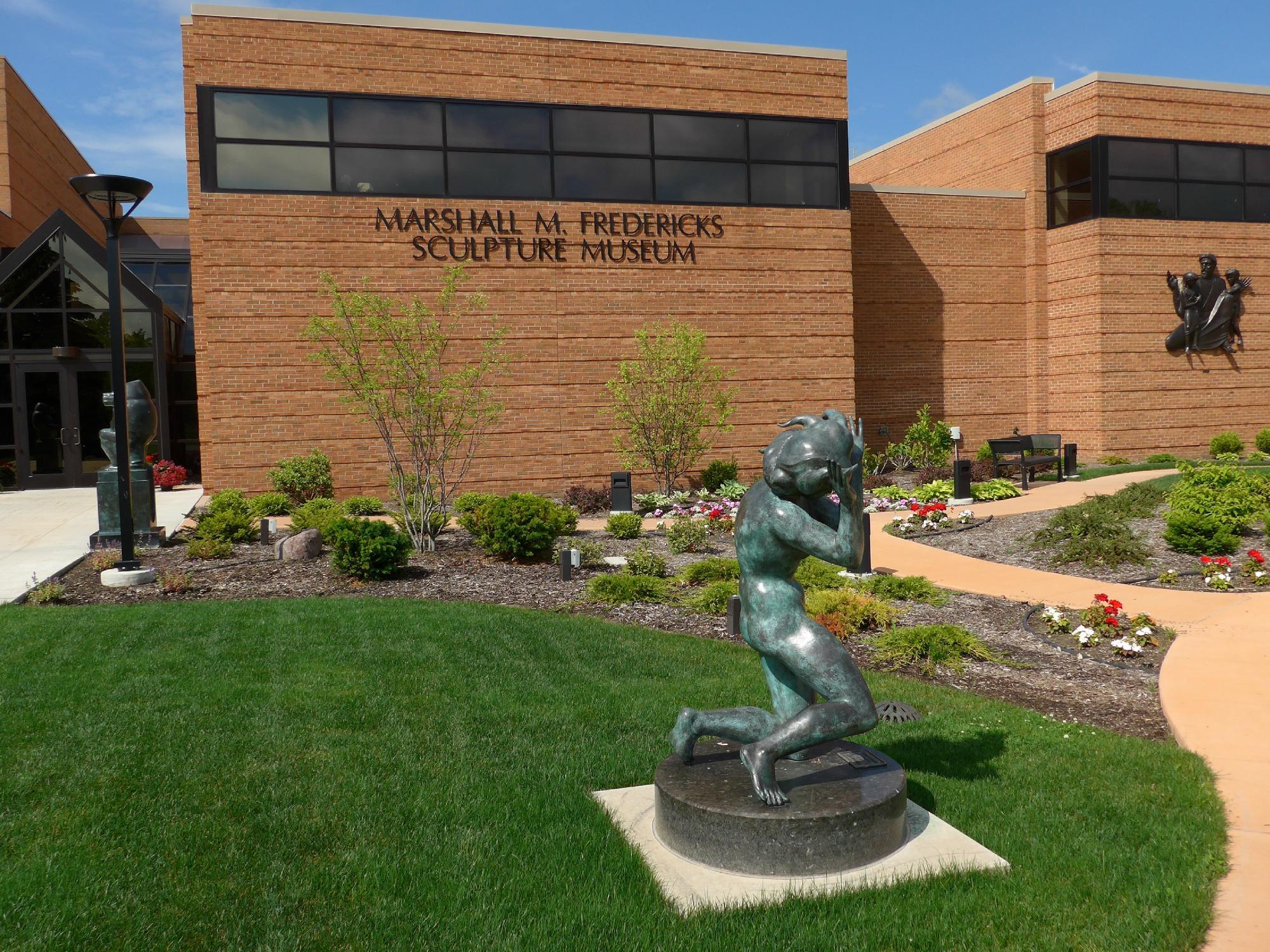 Marshall M Fredericks Sculpture Museum