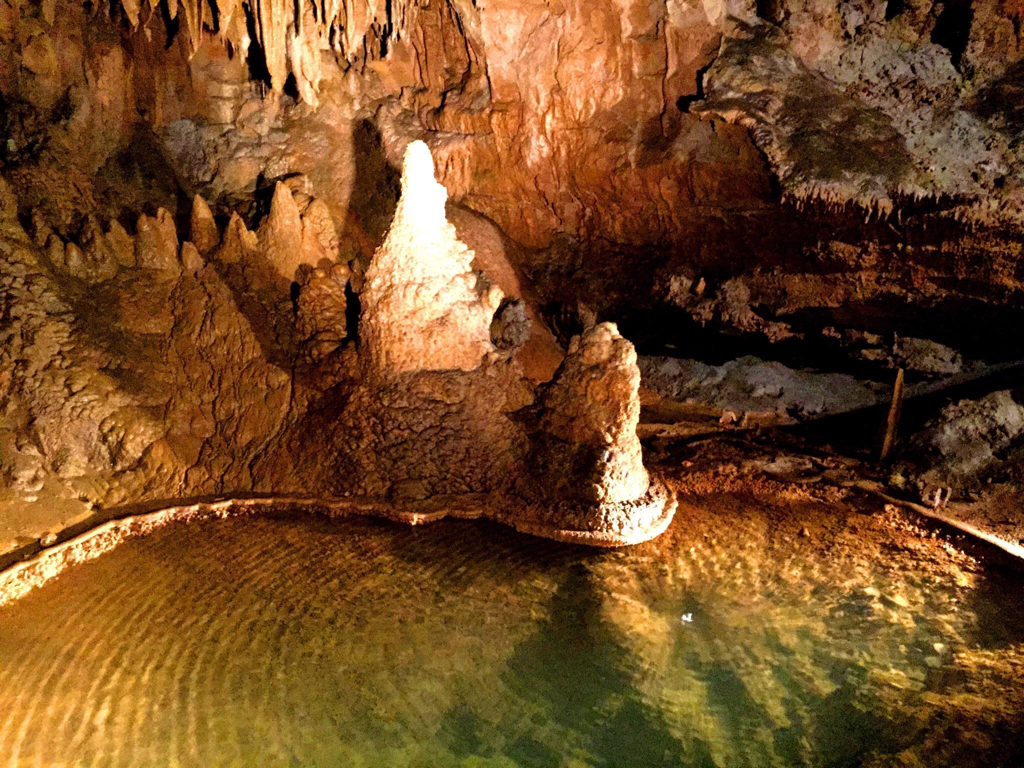 Cub Run Cave Gift Shop