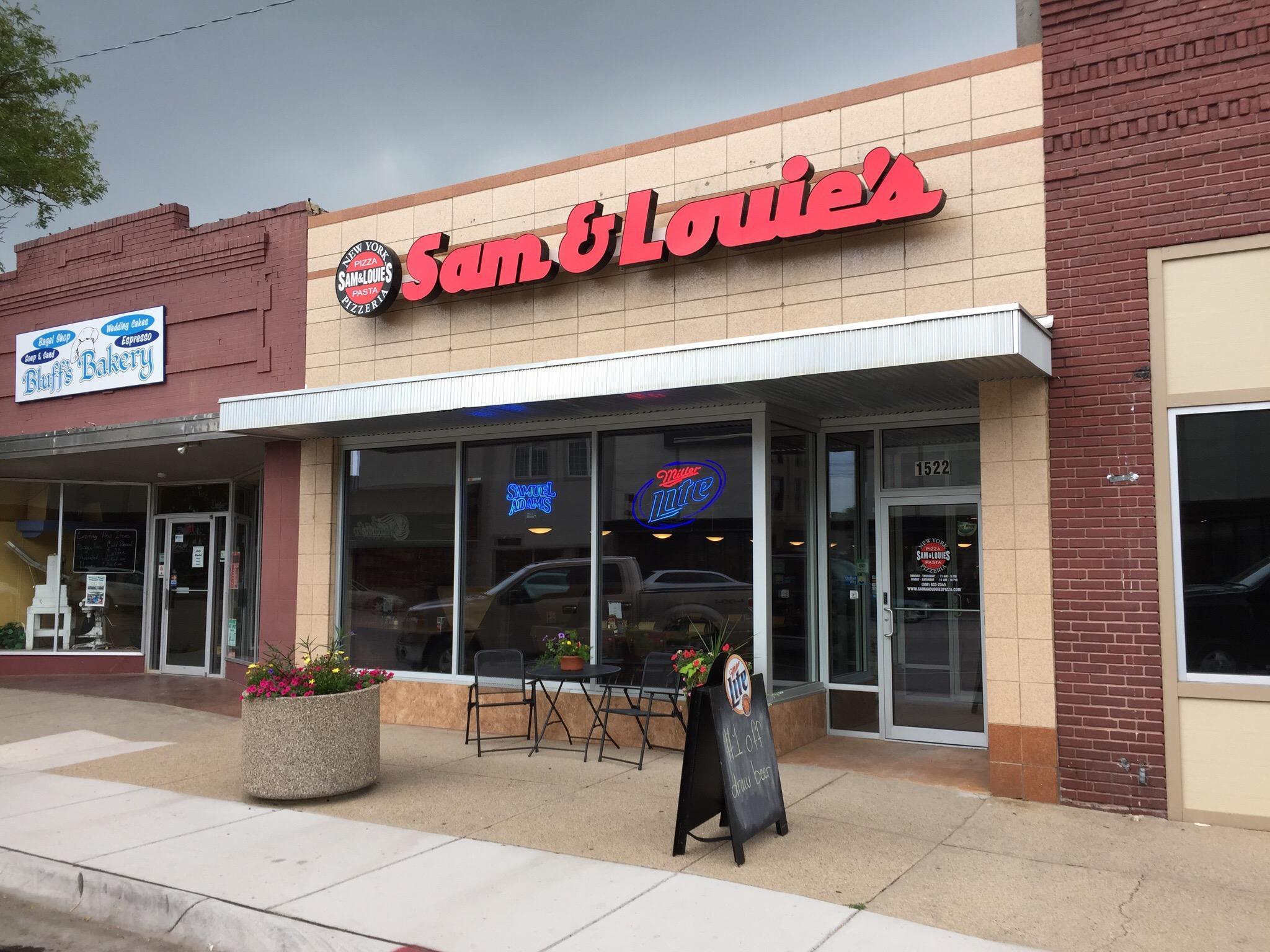 Sam & Louie's Italian Restaurant & New York Pizzeria