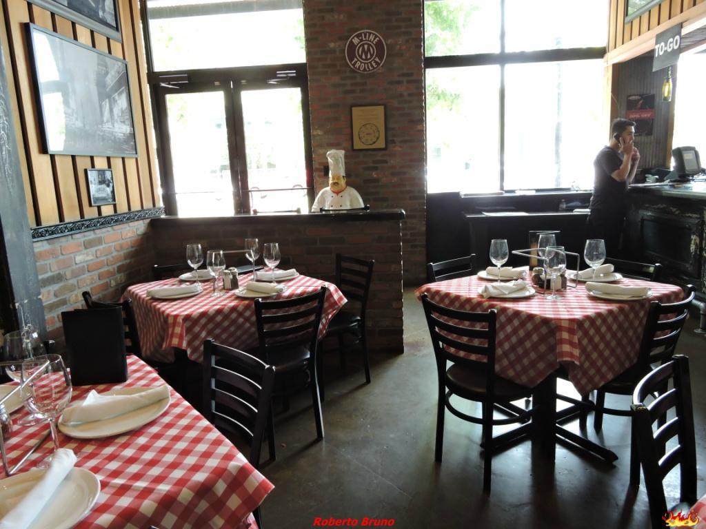 Grimaldi's Pizzeria