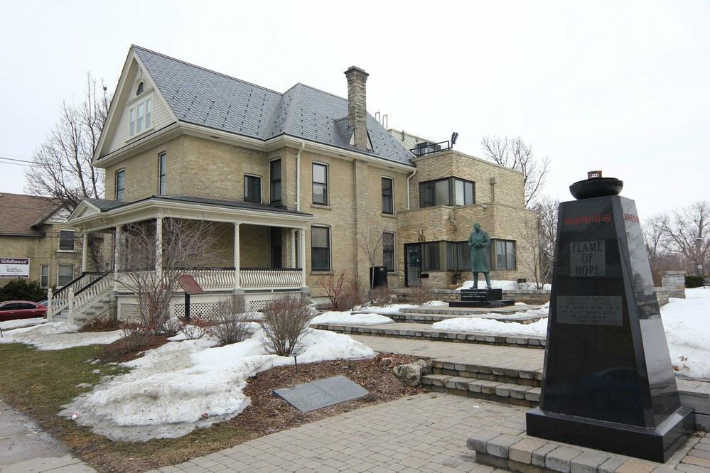 Banting House National Historic Site